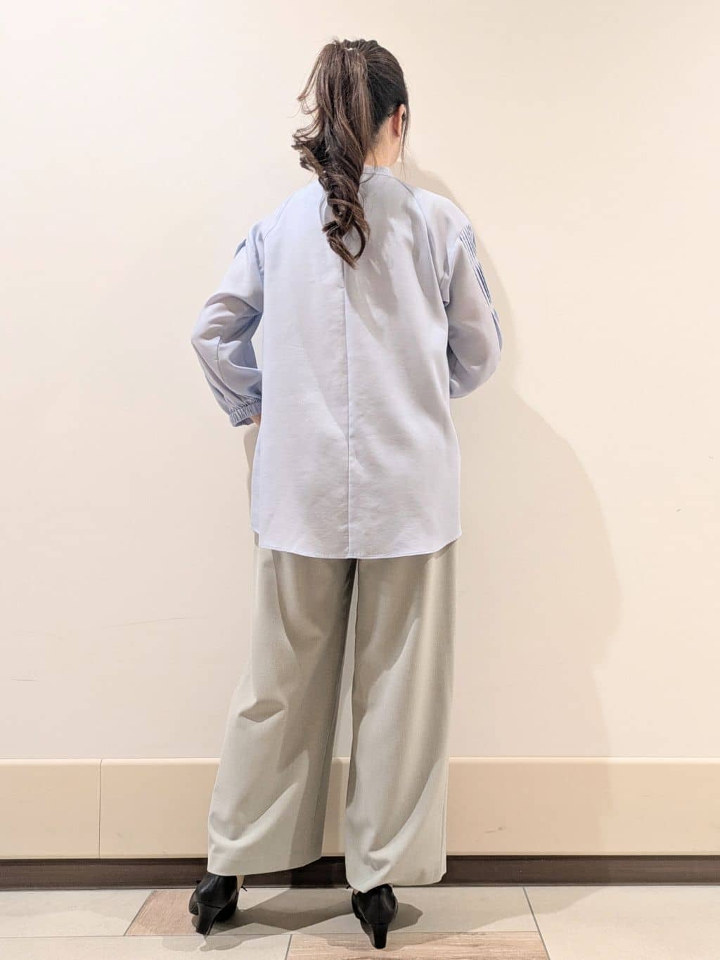 imamiさんの「Reflect｜◆【洗える】オフボディシャツブラウス」を使ったコーディネート