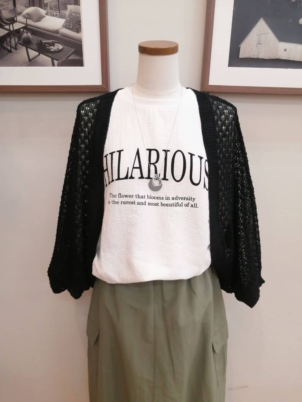 maiさんの「SHOO･LA･RUE｜◆【高レビュー】スポーティで上品 大人のためのテープスポサン」を使ったコーディネート