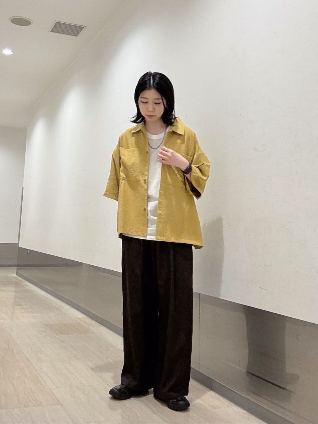 Renaさんの「tk.TAKEO KIKUCHI｜◆ヴィンテージライククロップドシャツ」を使ったコーディネート