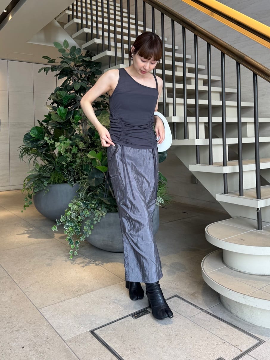 designer yukaさんの「CODE A｜asymmetry gather tank」を使ったコーディネート