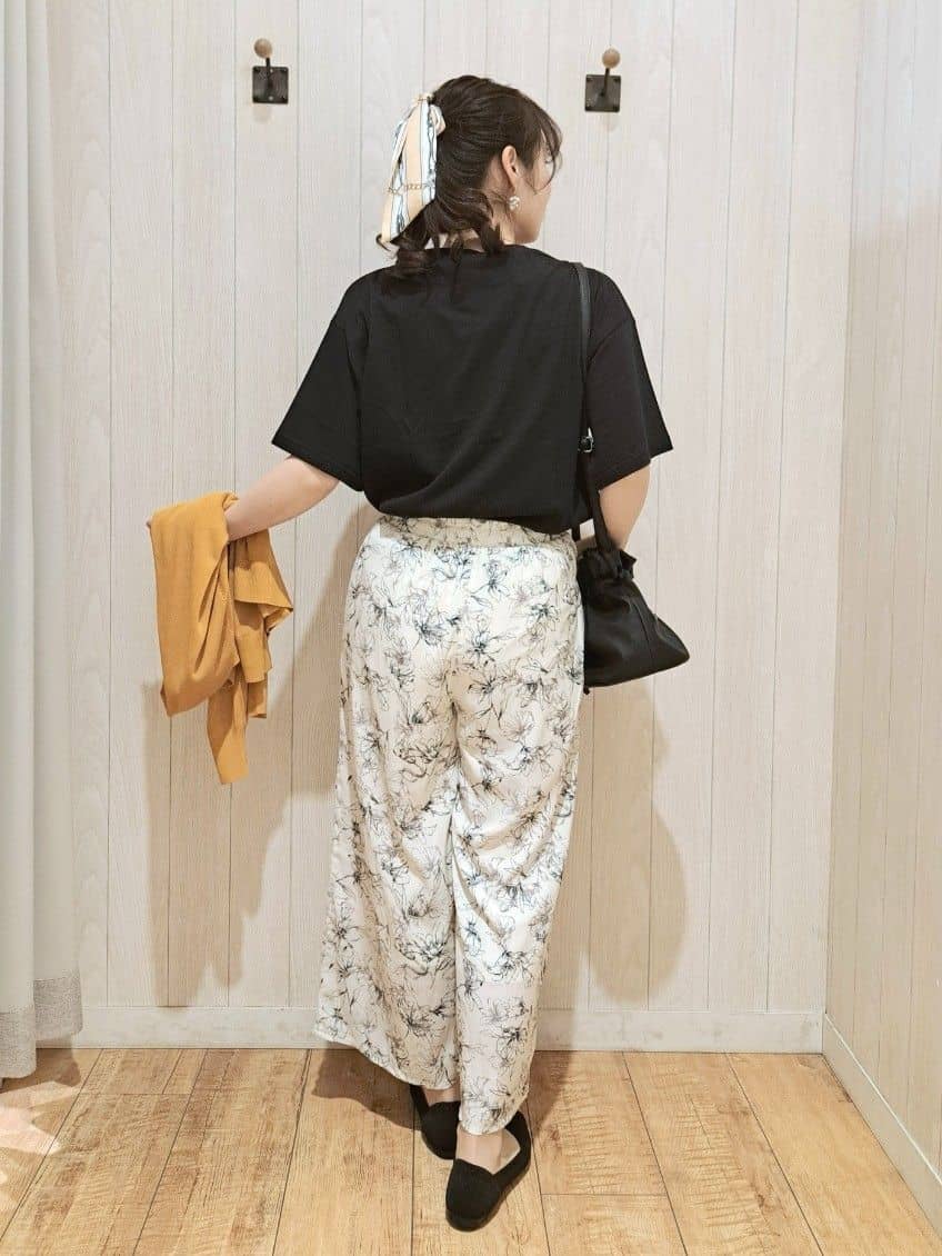 SAKIさんの「SHOO･LA･RUE｜」を使ったコーディネート
