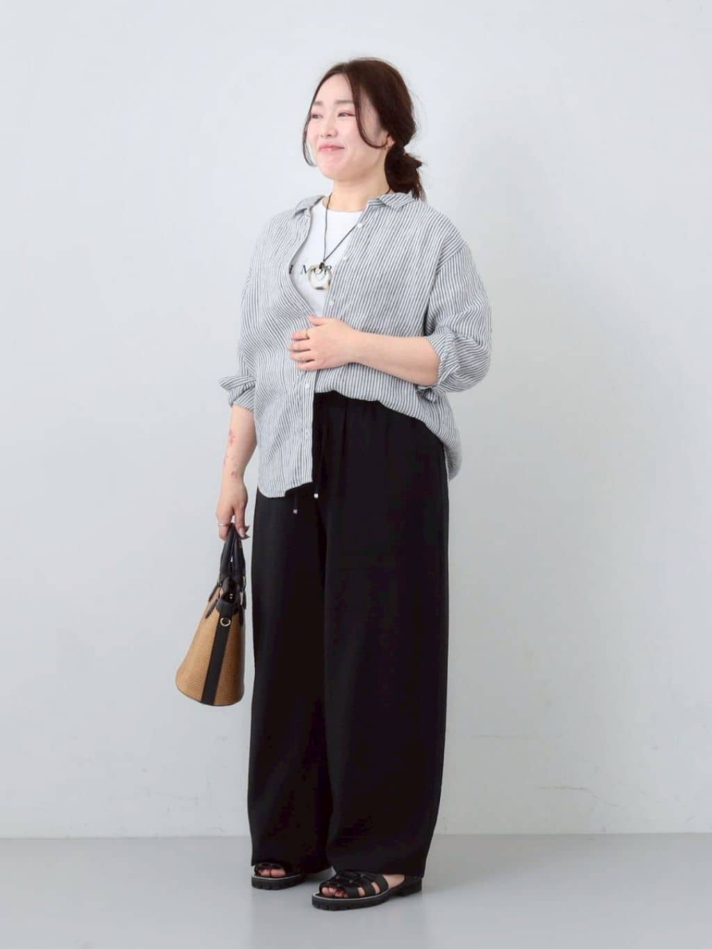 kaoさんの「INDIVI｜◆【毎年人気！／フレンチリネン】ベーシックシャツ」を使ったコーディネート