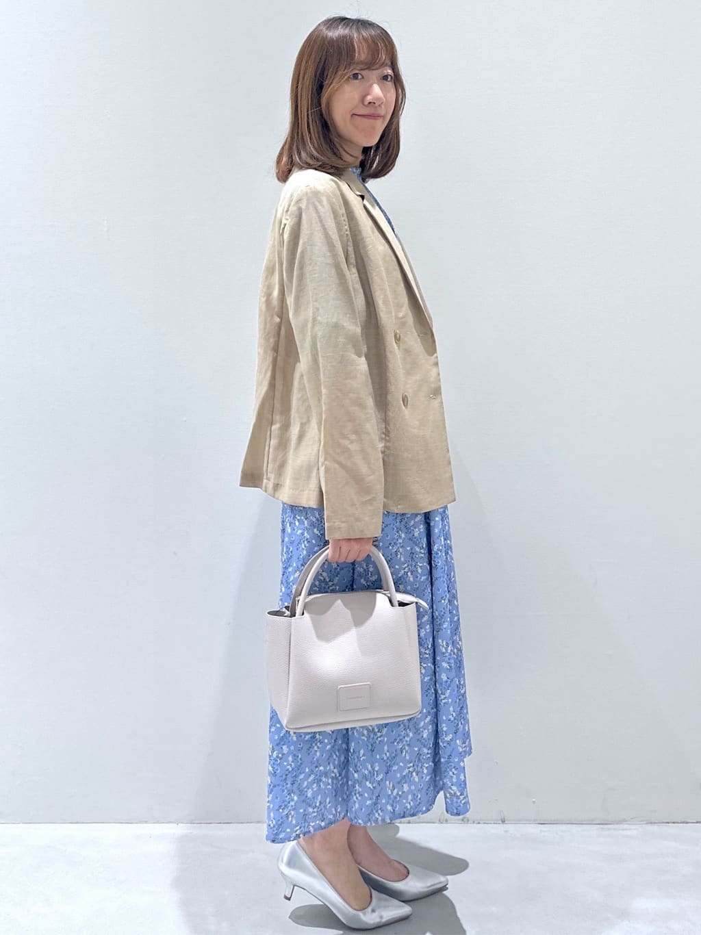 yukaさんの「OPAQUE.CLIP｜麻調シアーダブルブレストテーラードジャケット【洗濯機洗い可】」を使ったコーディネート