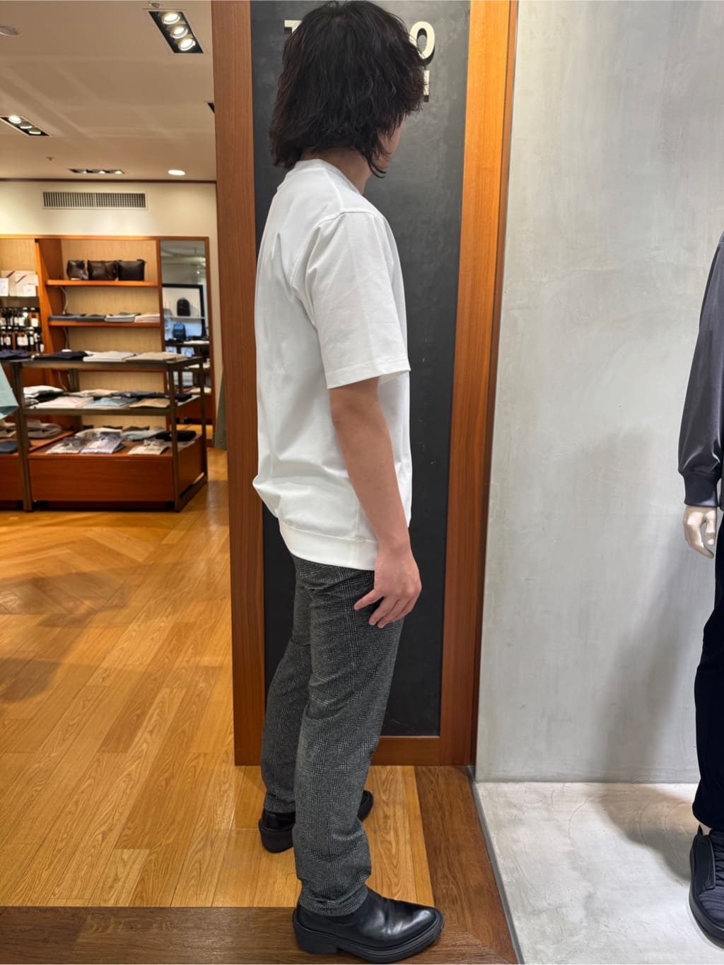 たくやさんの「TAKEO KIKUCHI｜【抗菌防臭】COOL DOTS（R）ドビープリント ジャケット」を使ったコーディネート