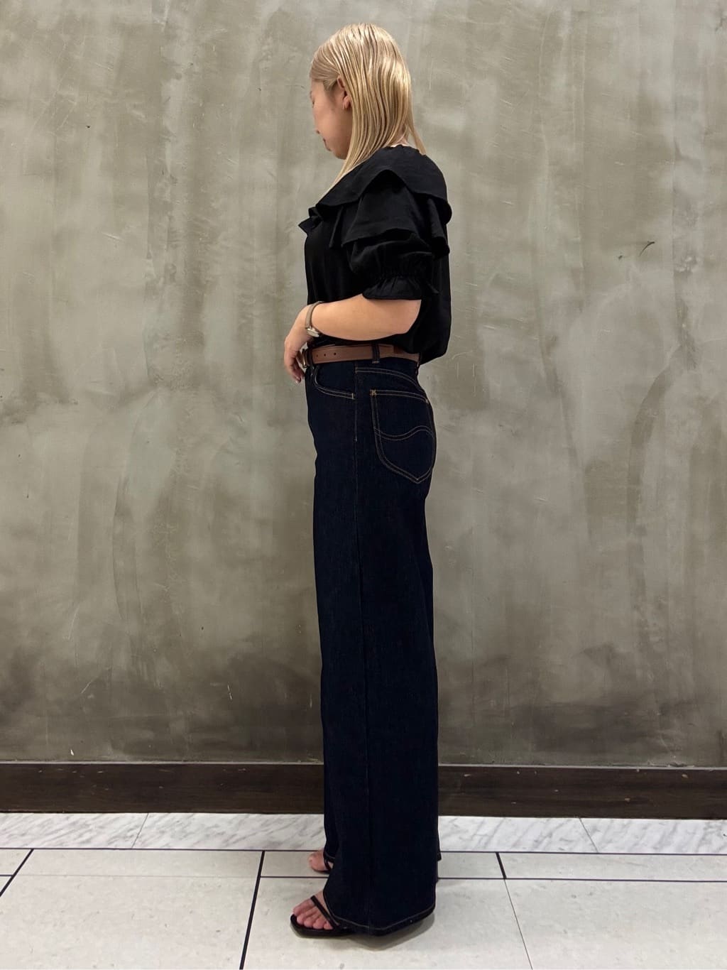 minaさんの「grove｜【Lee&times;grove別注】WIDE DENIM PANTS」を使ったコーディネート