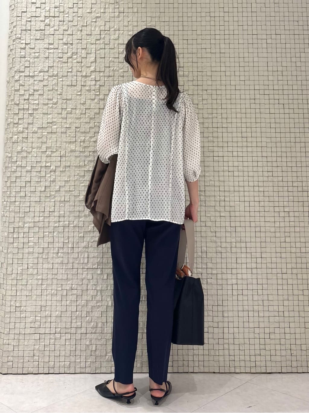 ibukiさんの「INDIVI｜◆【洗える／メッシュ素材】リネンライク半袖ダブルジャケット」を使ったコーディネート