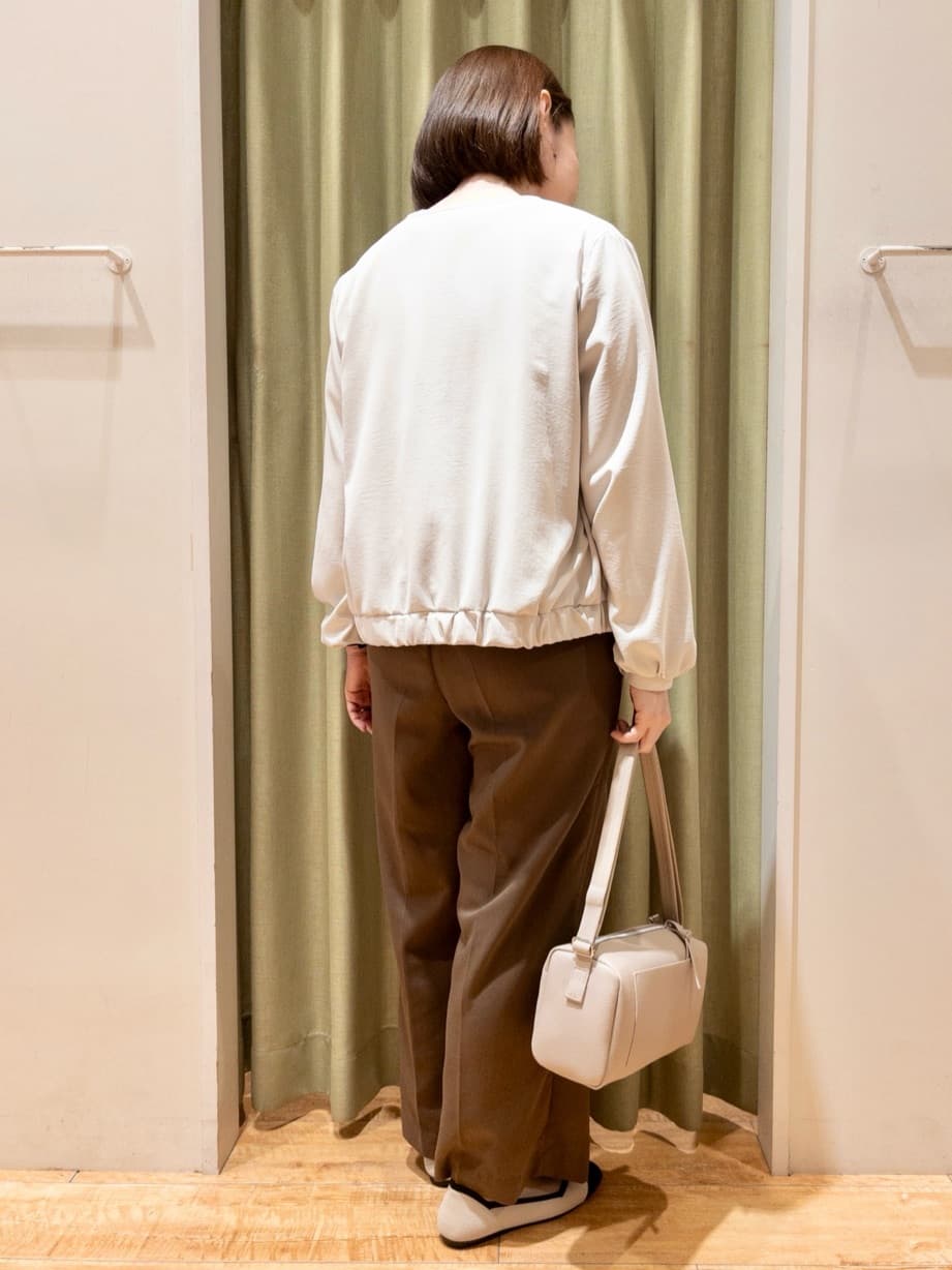 fukuiさんの「SHOO･LA･RUE｜◆【洗える/UV/吸水速乾/アンチピリング/S-LL】 タックワイドパンツ」を使ったコーディネート