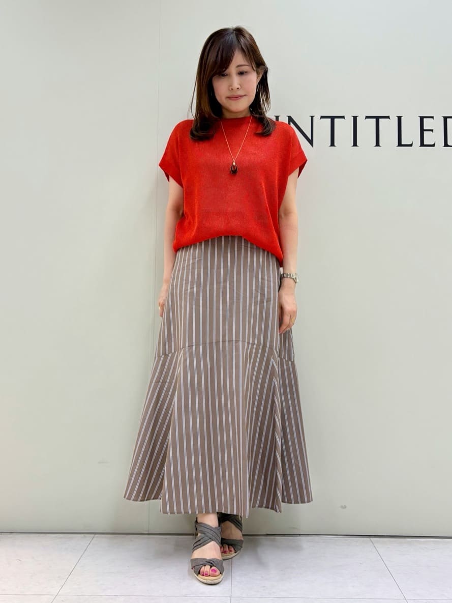Sakaiさんの「UNTITLED｜◆【後ろウエストゴム/マーメイド】ストライプフレアスカート」を使ったコーディネート