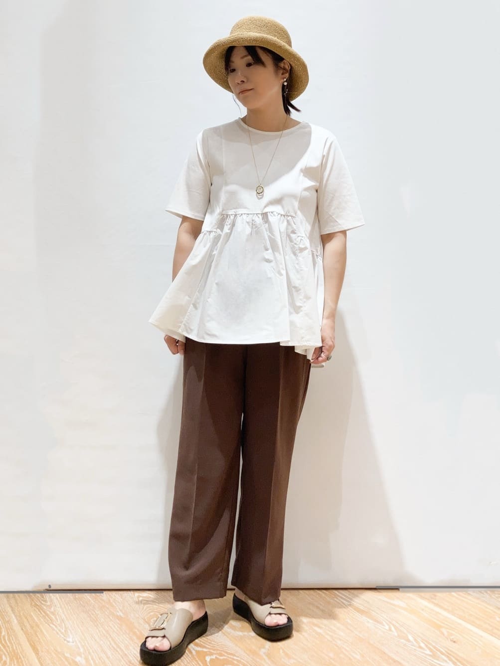 Shihoさんの「OPAQUE.CLIP｜◆ペプラムドッキングカットソー【洗濯機洗い可】」を使ったコーディネート