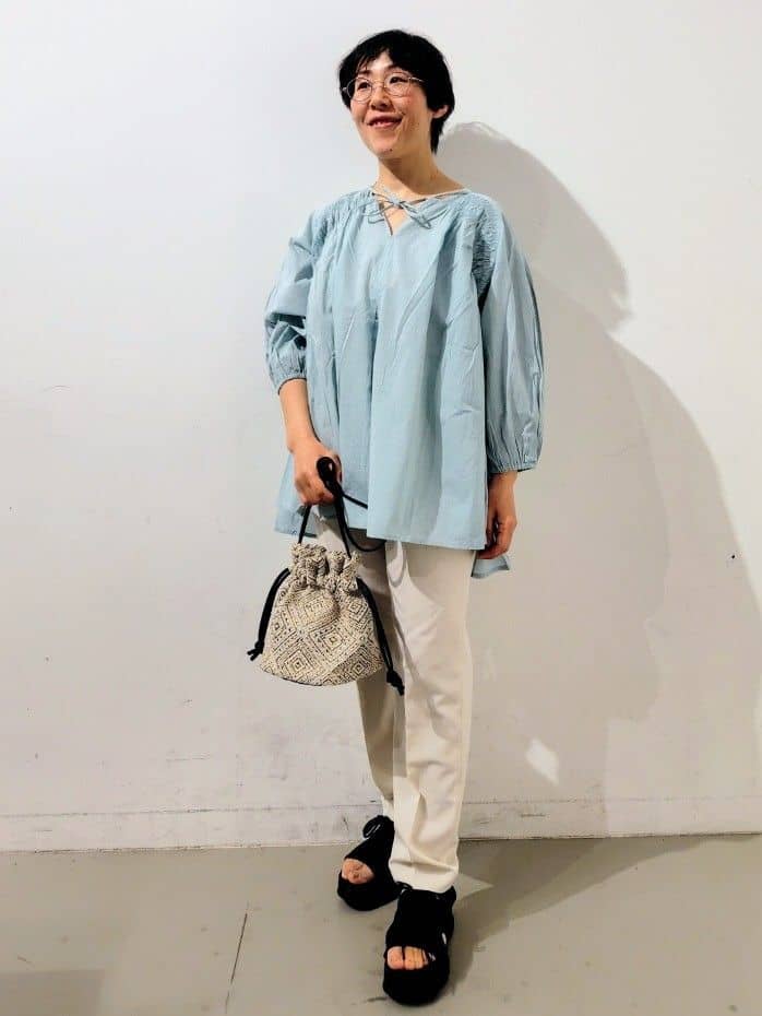 kodamaさんの「THE SHOP TK｜◆コットンシャーリングブラウス【洗える】」を使ったコーディネート