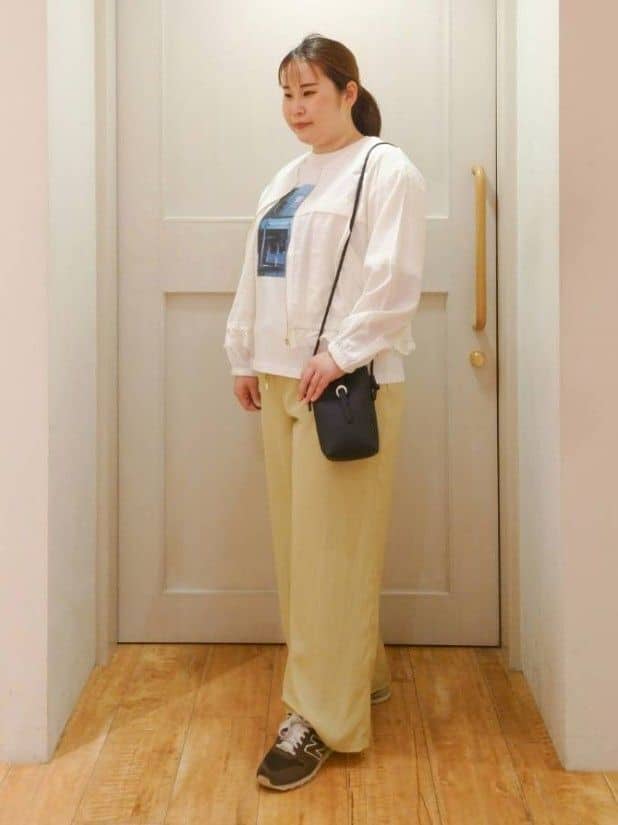 ななこさんの「SHOO･LA･RUE｜◆【選べる4柄】コットンプリントロゴTシャツ」を使ったコーディネート