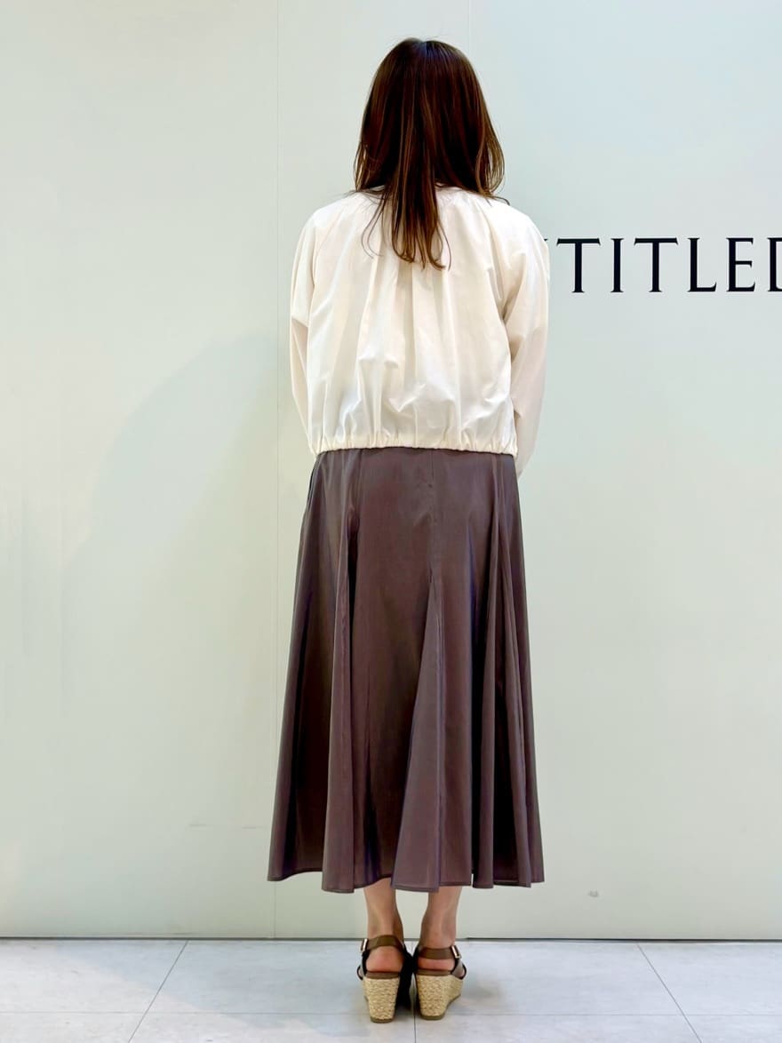 Sakaiさんの「UNTITLED｜◆【春の軽羽織り】ボリューム袖 ノーカラーブルゾン」を使ったコーディネート