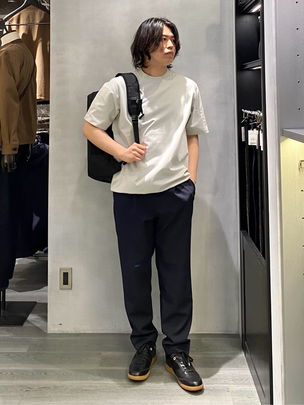 nishiさんの「TAKEO KIKUCHI｜【抗菌防臭／5サイズ展開】ハイゲージポンチ Tシャツ」を使ったコーディネート