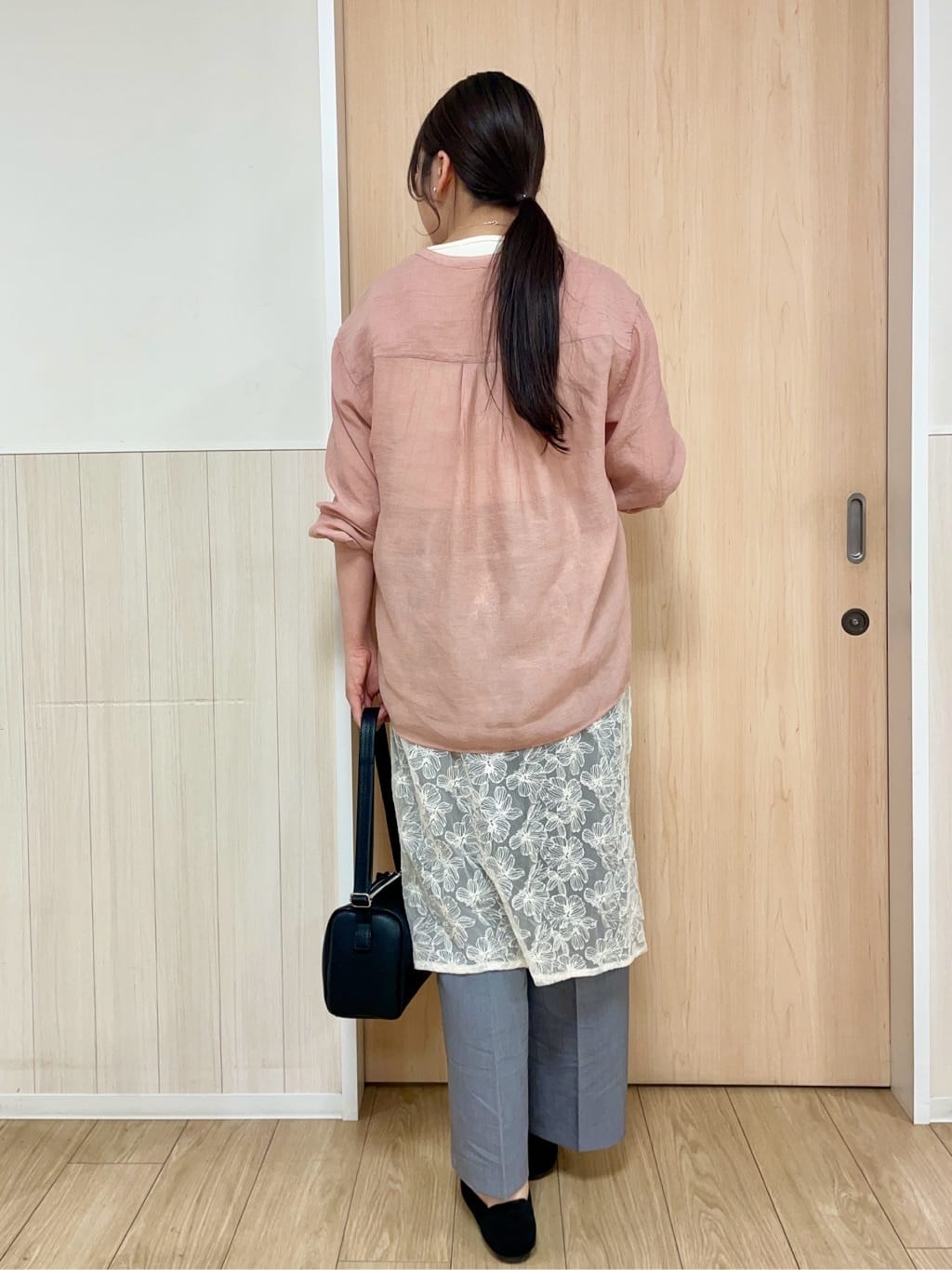 nanaseさんの「SHOO･LA･RUE｜◆【洗える/S-LL】色違いで揃えたい テレコリブタンクトップ」を使ったコーディネート