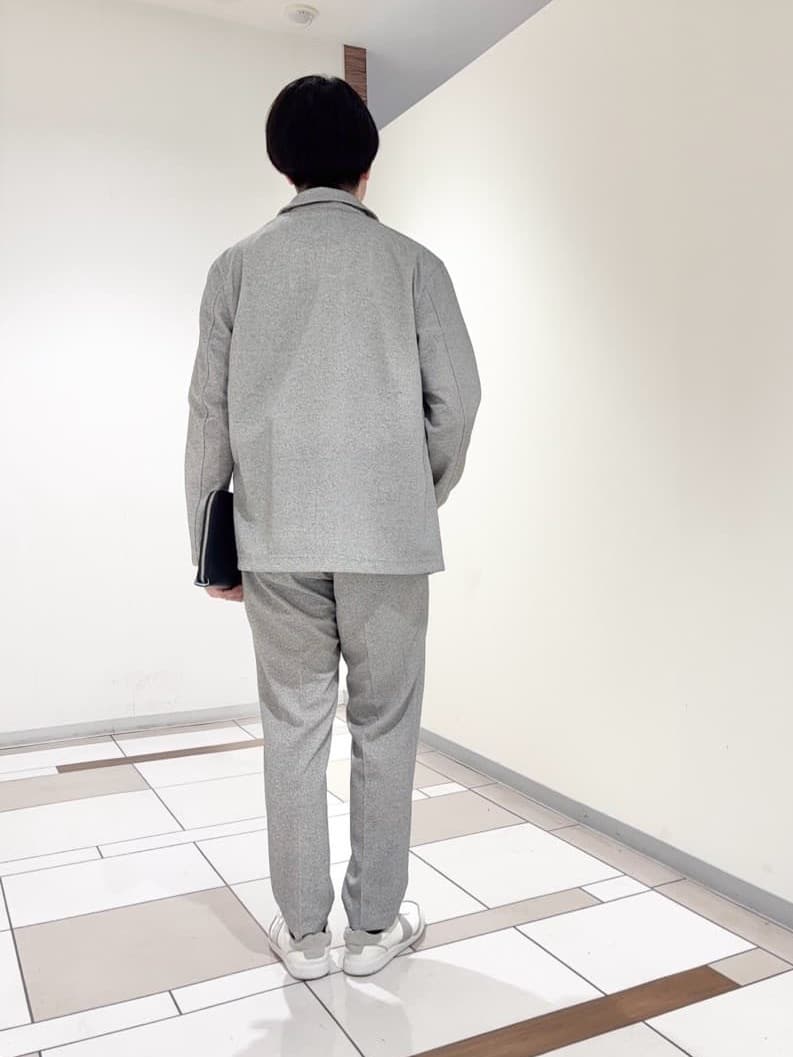 及川さんの「TAKEO KIKUCHI｜【抗菌防臭／5サイズ展開】ハイゲージポンチ Tシャツ」を使ったコーディネート