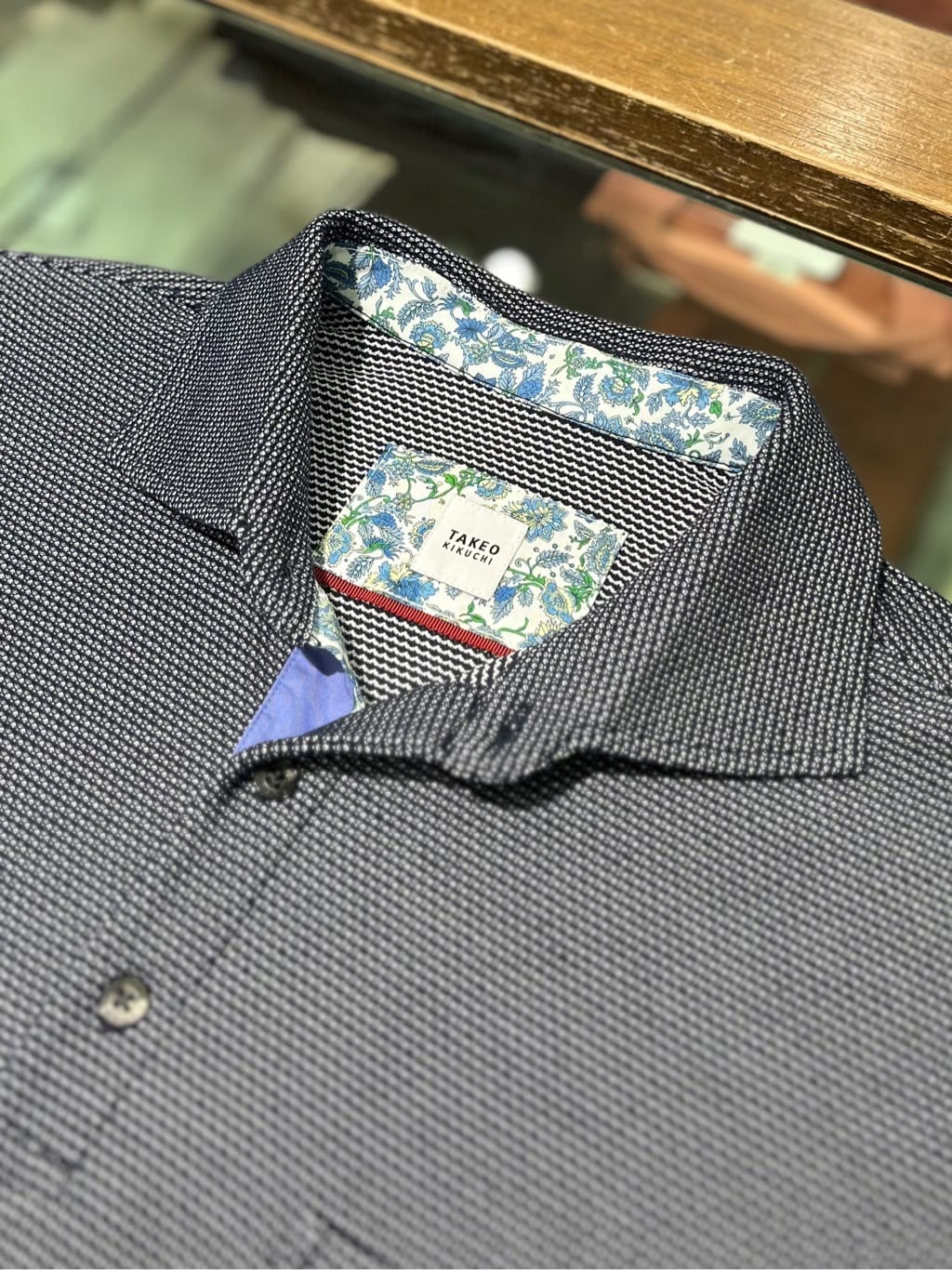 uedaさんの「TAKEO KIKUCHI｜【抗菌防臭／9色5サイズ展開】ハニカムメランジ ポロシャツ」を使ったコーディネート