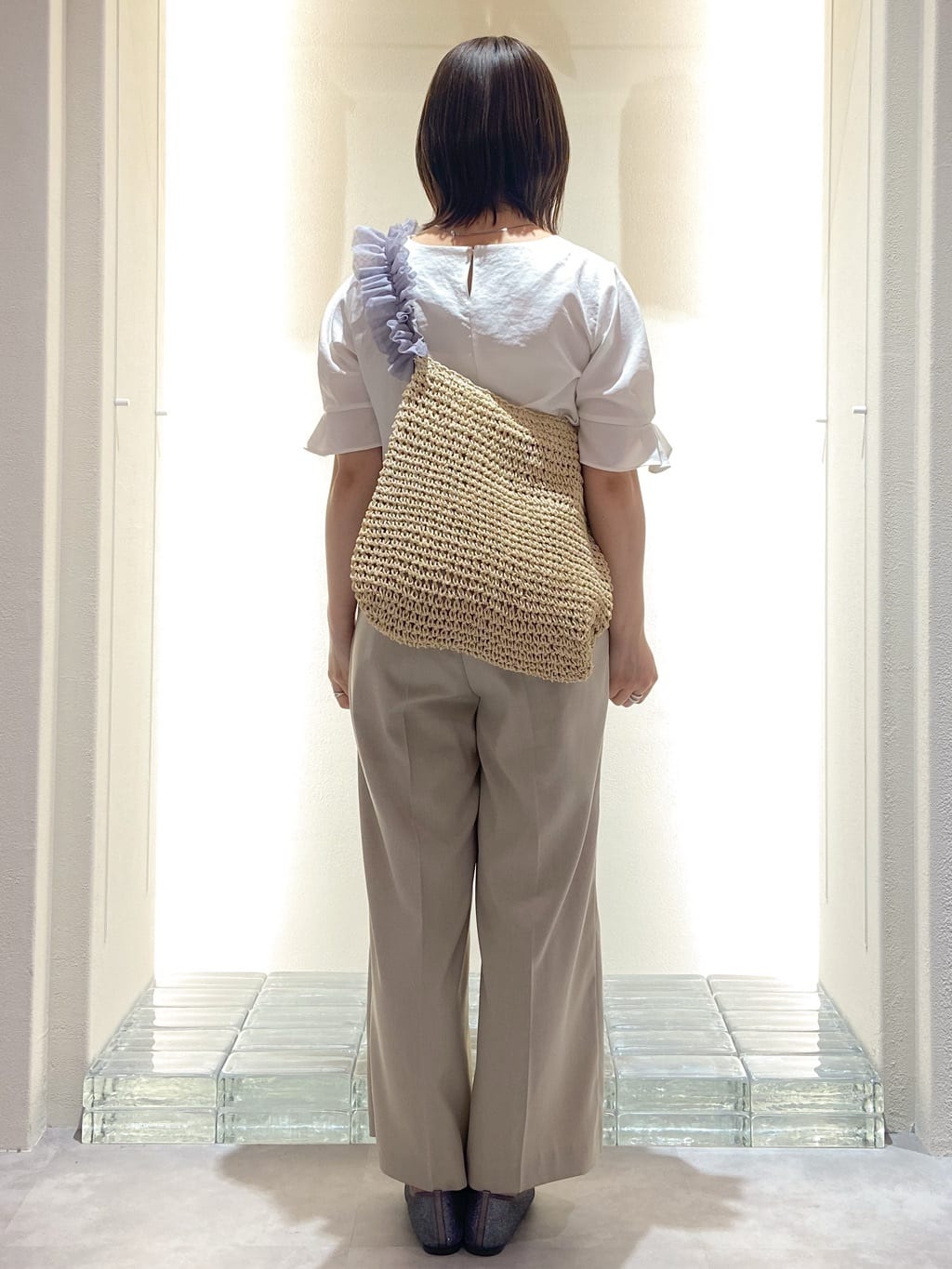 kimiさんの「index｜《8色展開／XS-LLサイズ》タックパフスリーブブラウス【洗濯機洗い可／吸水速乾／防シワ／抗ピル】」を使ったコーディネート