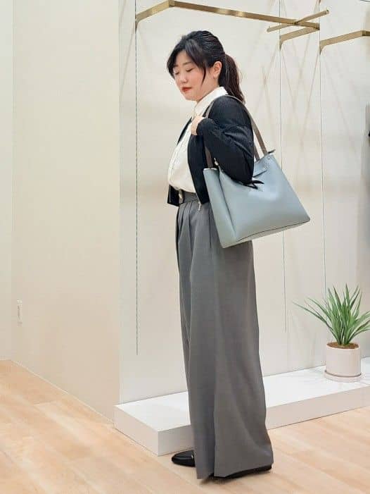 ふるさんの「grove｜メタルパーツローファーパンプス【晴雨兼用】」を使ったコーディネート