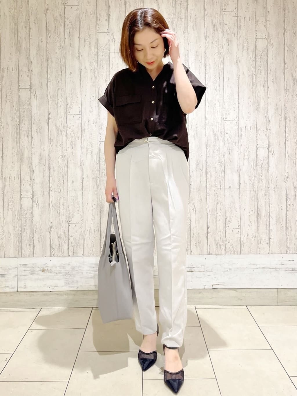 kcさんの「index｜ストレッチテーパードパンツ【洗濯機洗い可／吸水速乾／防シワ】」を使ったコーディネート