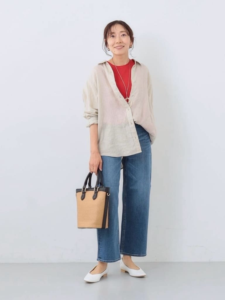 YUさんの「INDIVI｜◆【毎年人気！／フレンチリネン】ベーシックシャツ」を使ったコーディネート