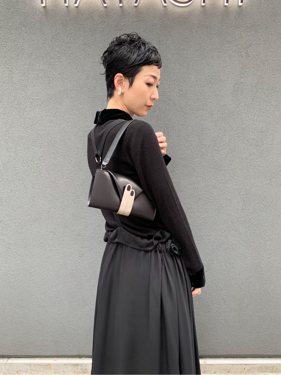 Kさんの「HIROKO HAYASHI｜LEO NECESSARIO（レオ ネチェサリオ）ショルダー付き長財布」を使ったコーディネート