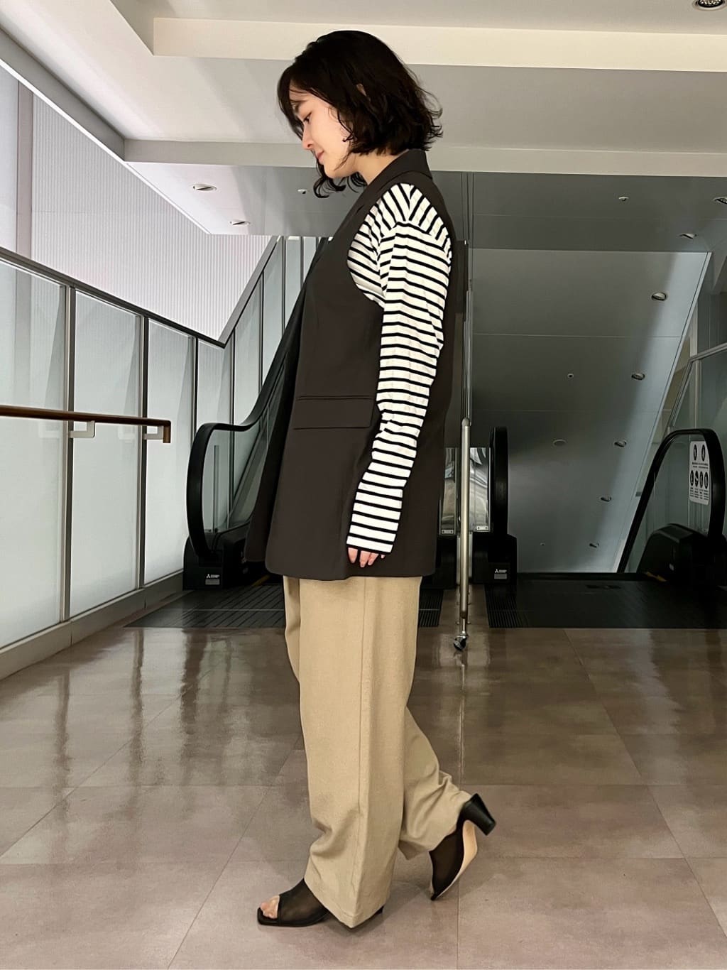 ちりんさんの「UNTITLED｜◆【セットアップ可能】フロントラップ ワイドパンツ」を使ったコーディネート
