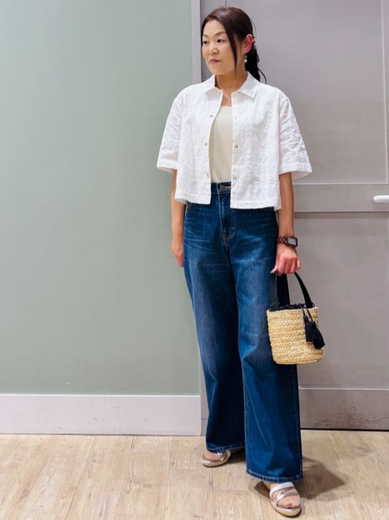 Komi☆さんの「grove｜【Lee&times;grove別注】HALF SLEEVE FLARE T-SHIRTS」を使ったコーディネート