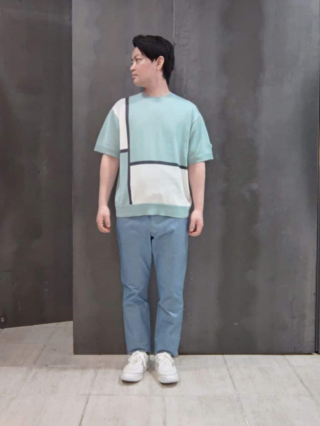 shiominさんの「TAKEO KIKUCHI｜ハットモチーフ ジャカード ストライプ シャツ」を使ったコーディネート