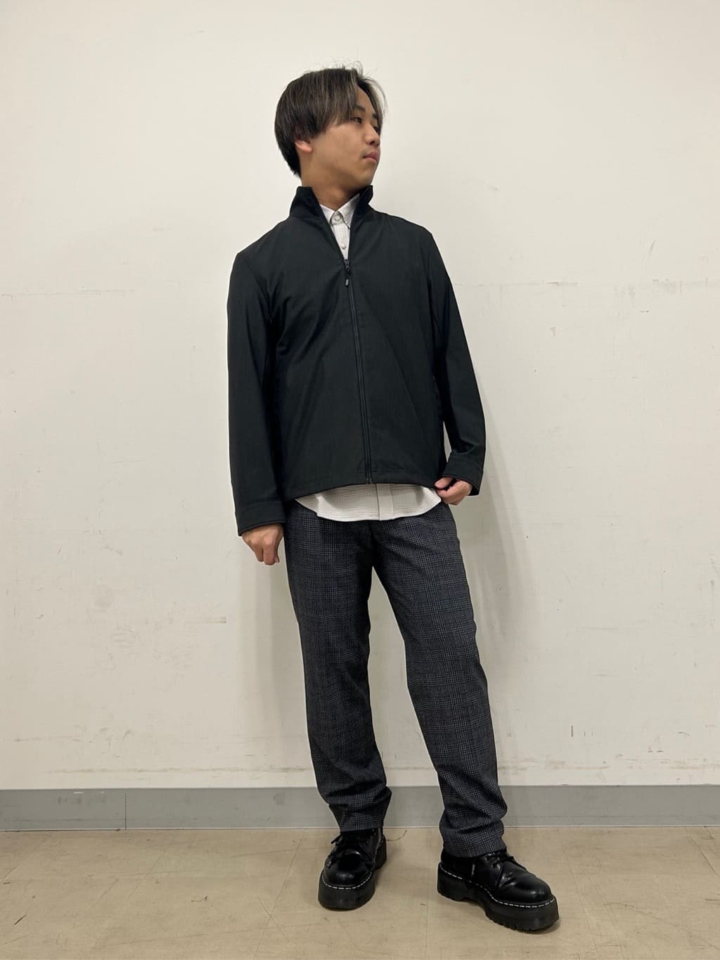 Hiroさんの「TAKEO KIKUCHI｜【抗菌防臭/シーズンレス】シアサッカー ジャージシャツ」を使ったコーディネート