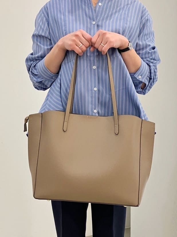 kanakoさんの「grove｜◆ペプラムスタンドネックシャツ」を使ったコーディネート