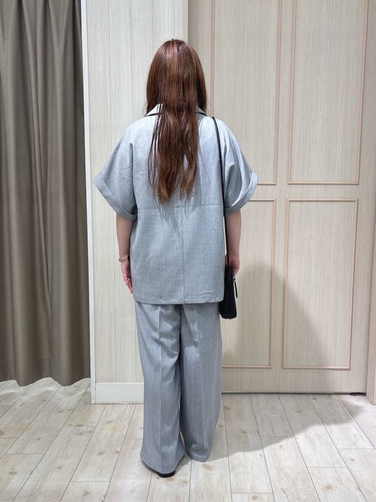 AMI55さんの「SHOO･LA･RUE｜◆【高レビュー】スポーティで上品 大人のためのテープスポサン」を使ったコーディネート