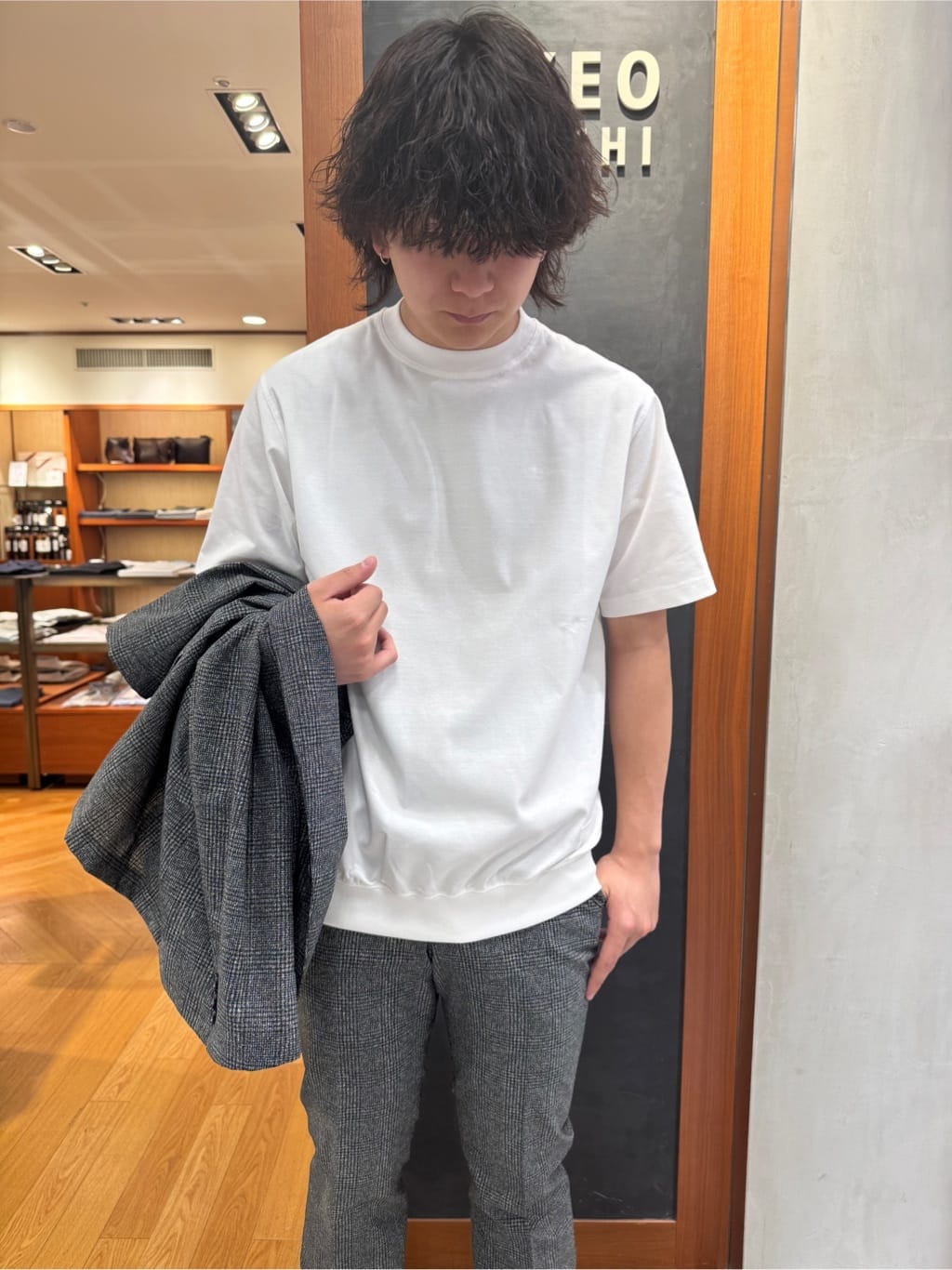 たくやさんの「TAKEO KIKUCHI｜【抗菌防臭】COOL DOTS（R）ドビープリント ジャケット」を使ったコーディネート