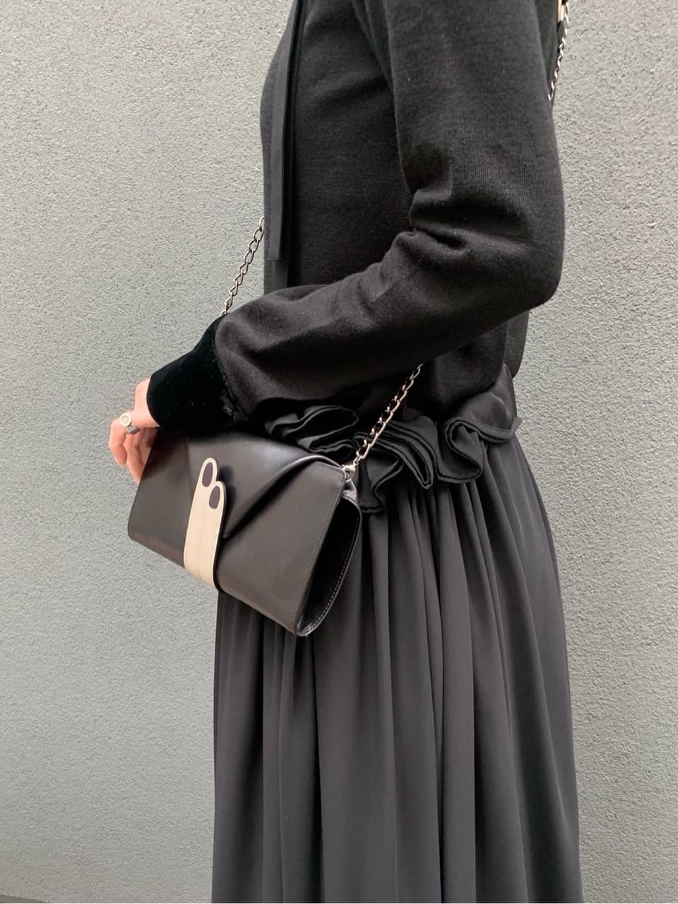 Kさんの「HIROKO HAYASHI｜LEO NECESSARIO（レオ ネチェサリオ）ショルダー付き長財布」を使ったコーディネート
