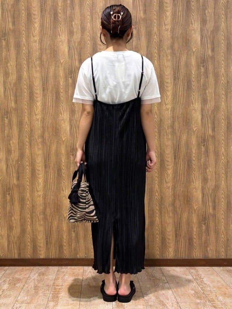 Haruさんの「SHOO･LA･RUE｜」を使ったコーディネート