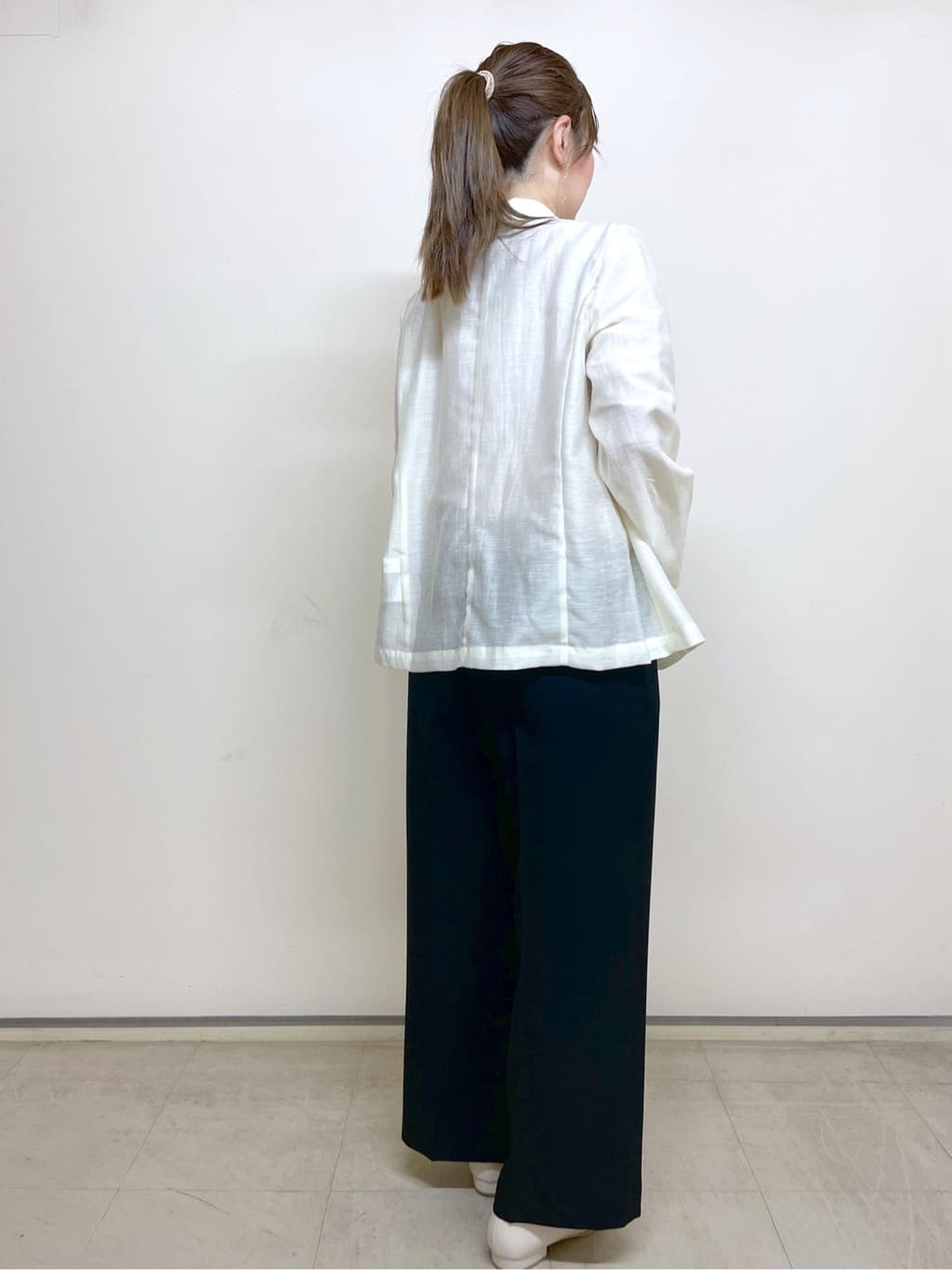 Junさんの「index｜麻調シアーダブルブレストテーラードジャケット【洗濯機洗い可】」を使ったコーディネート
