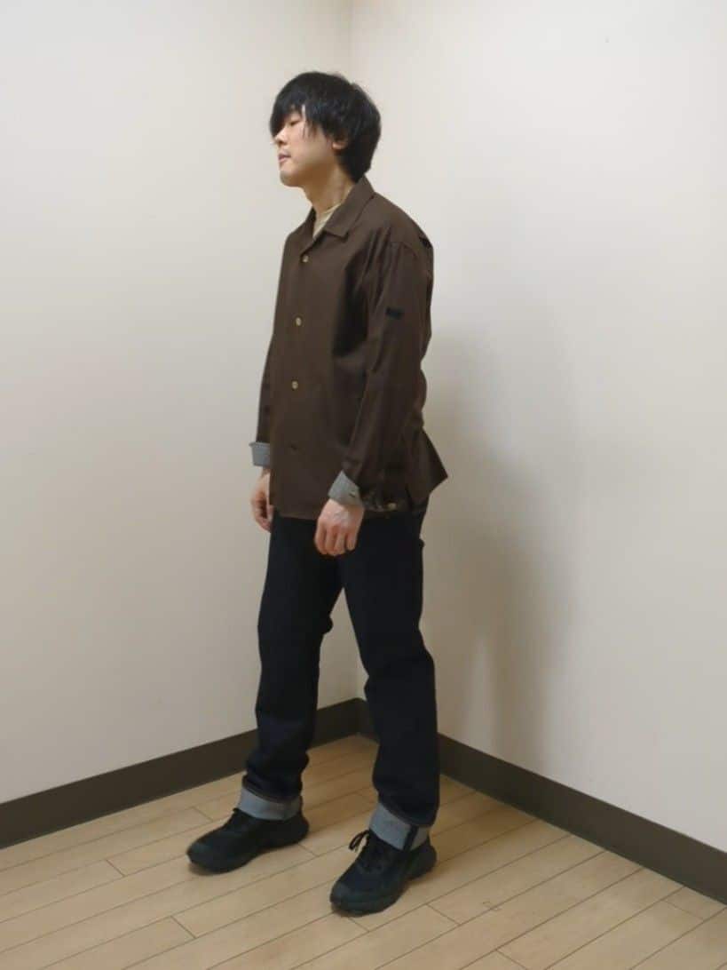 あきやまさんの「TAKEO KIKUCHI｜【モンスターストレッチ】日本製 ワンウォッシュ デニムパンツ」を使ったコーディネート