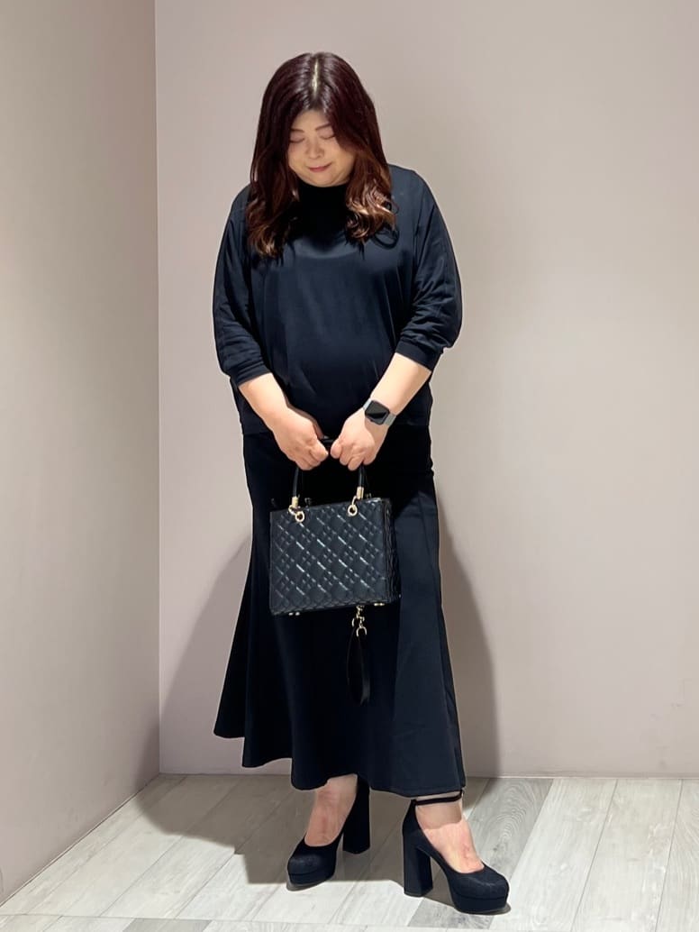 yumiさんの「ESPERANZA｜チャンキーヒール厚底パンプス」を使ったコーディネート