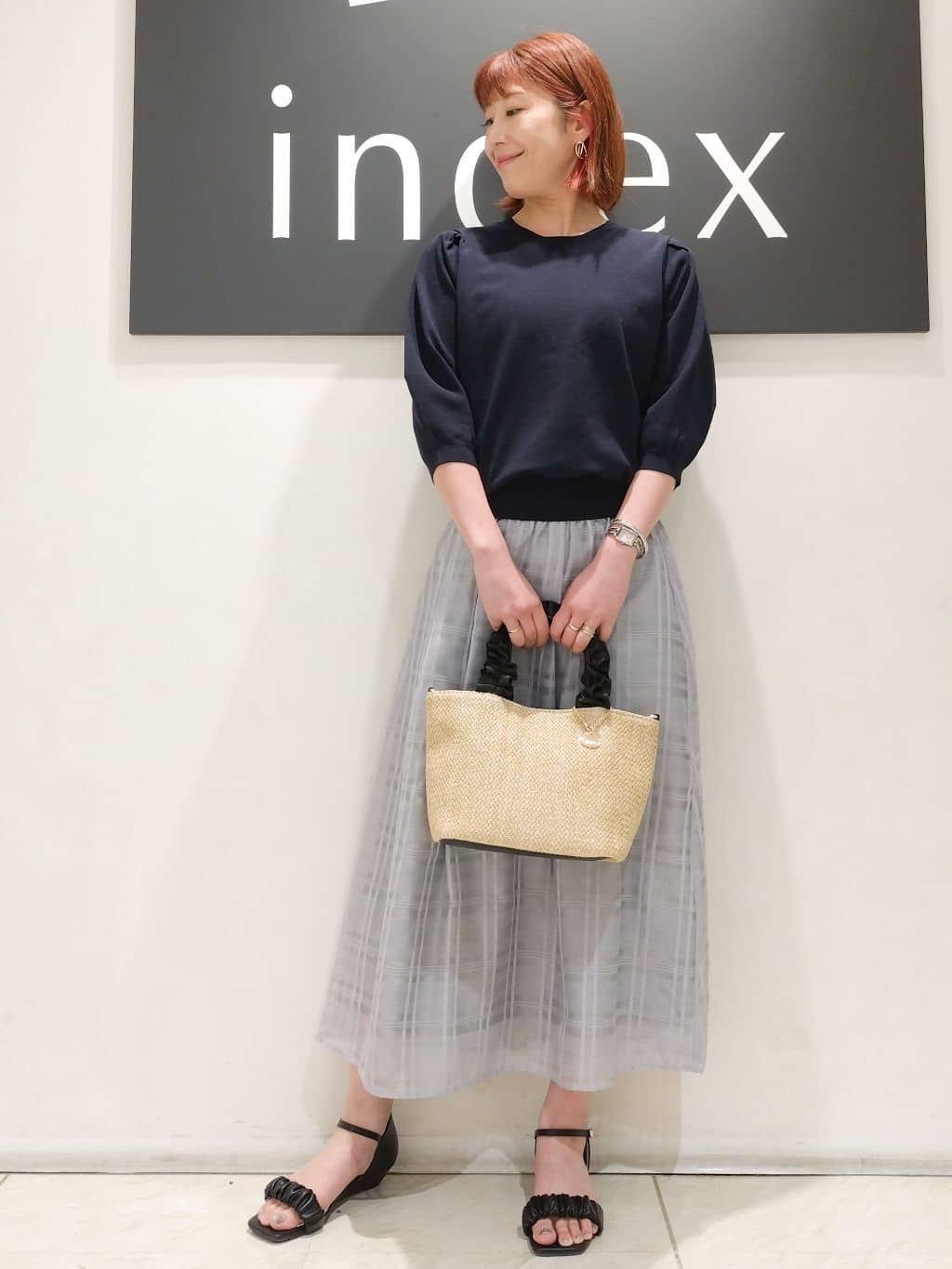 n.さんの「index｜◆《7色展開／XS-LLサイズ》クルーネックデザインスリーブニット【洗濯機洗い可】」を使ったコーディネート