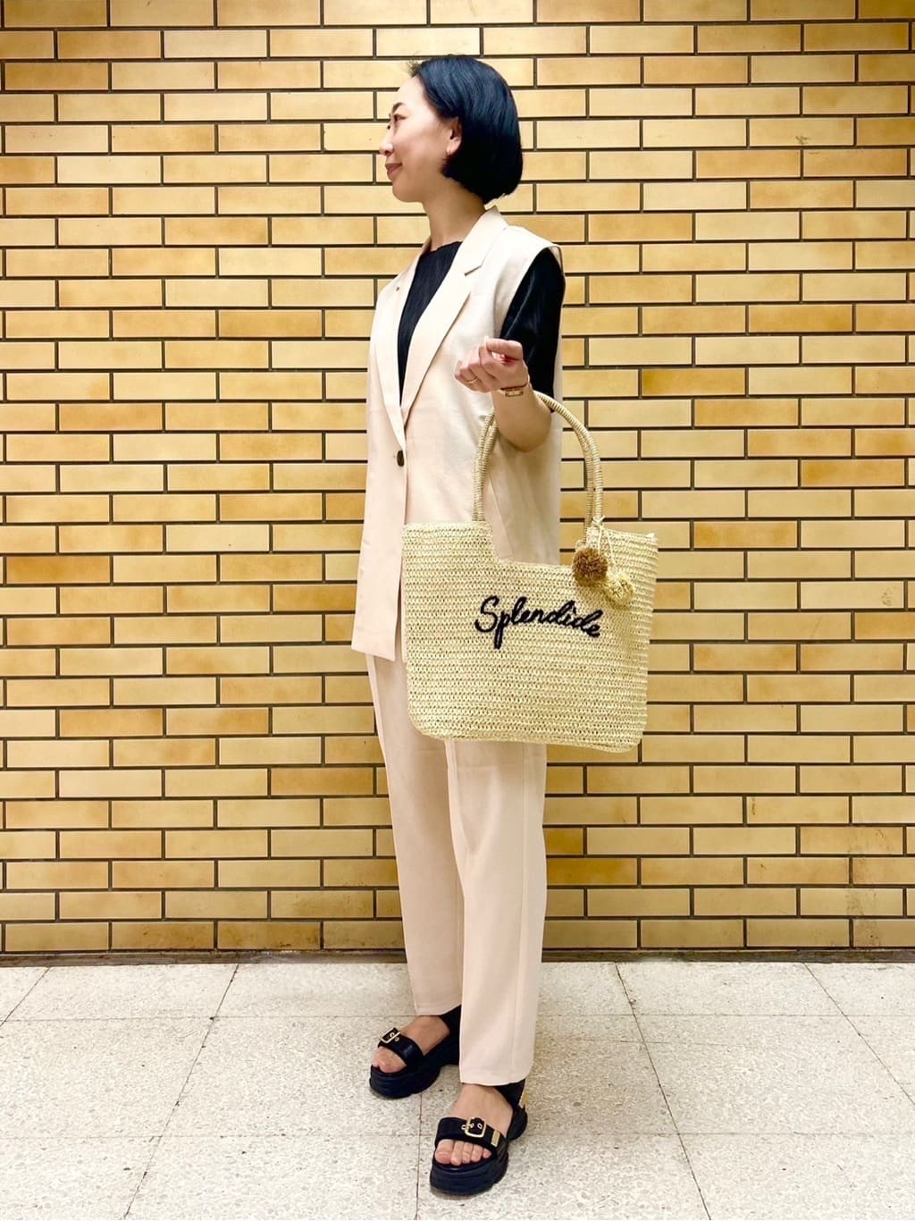 やまださんの「◆【手洗い可】麻調メッシュジレ」を使ったコーディネート