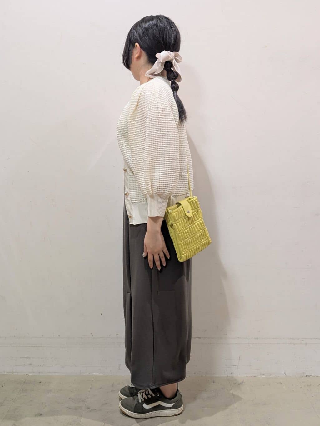 たぼく。さんの「SHOO･LA･RUE｜◆【洗える/S-LL】シアーネックがこなれ見え リブタンクトップ」を使ったコーディネート