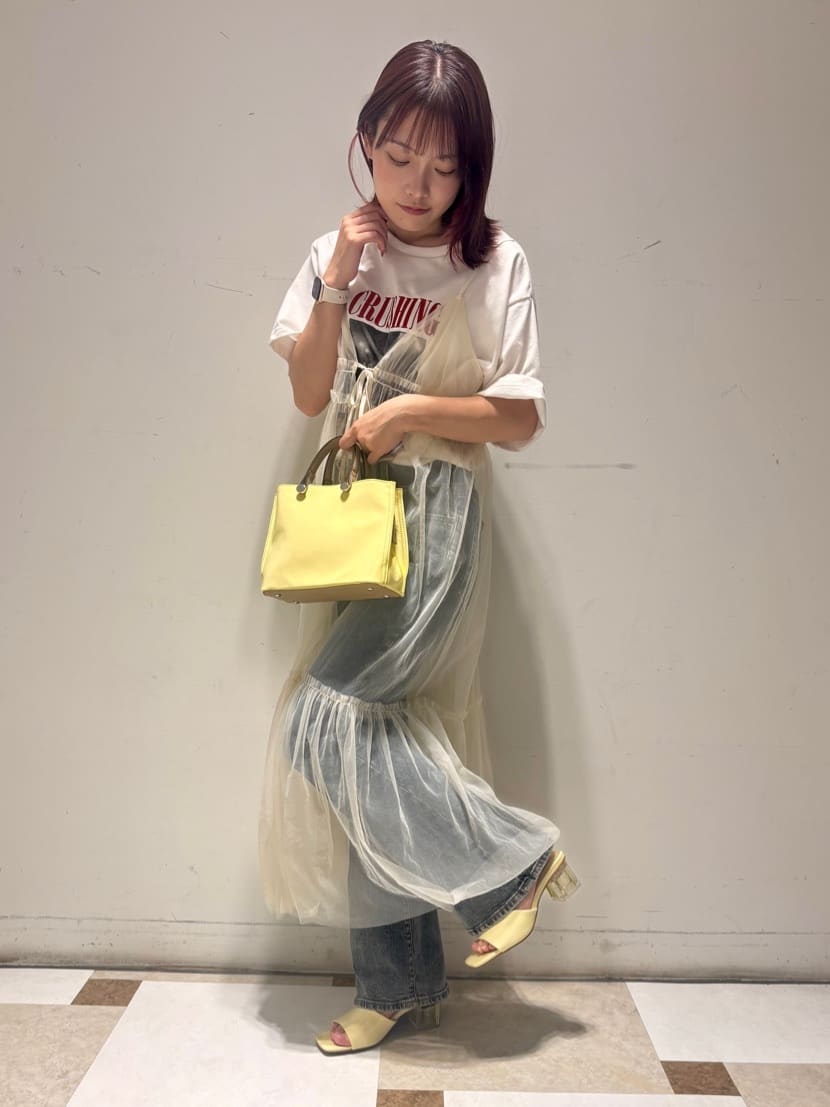 せらら⭐️さんの「ESPERANZA｜スクエアトゥクリアヒールミュール」を使ったコーディネート