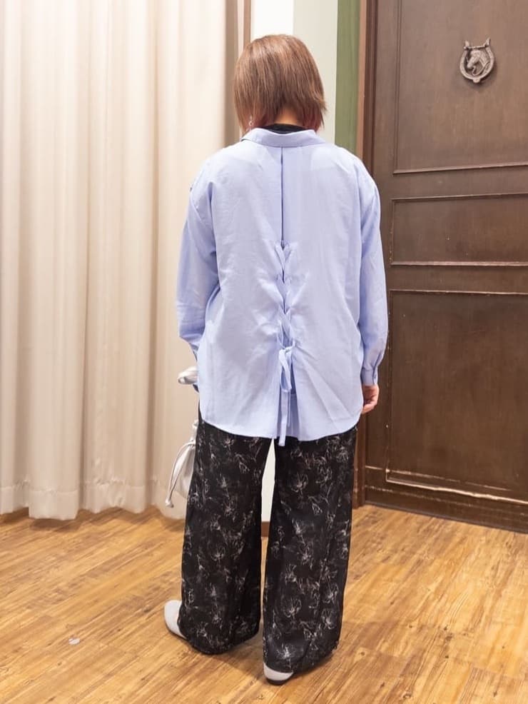 みかりん さんの「SHOO･LA･RUE｜◆シアーネックカバー」を使ったコーディネート