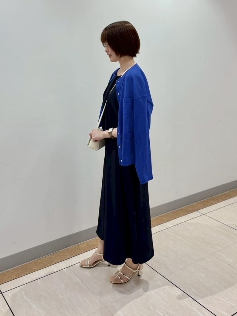 MOMOKOさんの「UNTITLED｜◆【セットアップ可/接触冷感/イージーケア】リラクミスト　2WAYブラウス」を使ったコーディネート
