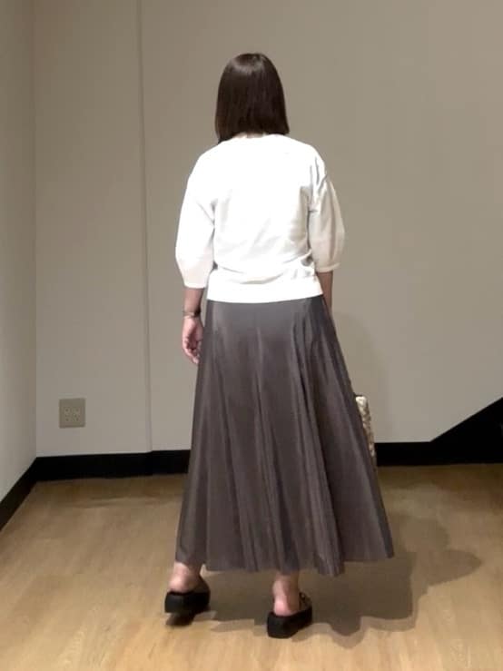 MIKIKOさんの「UNTITLED｜◆【袖コンシャス/着映え/六分袖】ランタンスリーブニット」を使ったコーディネート