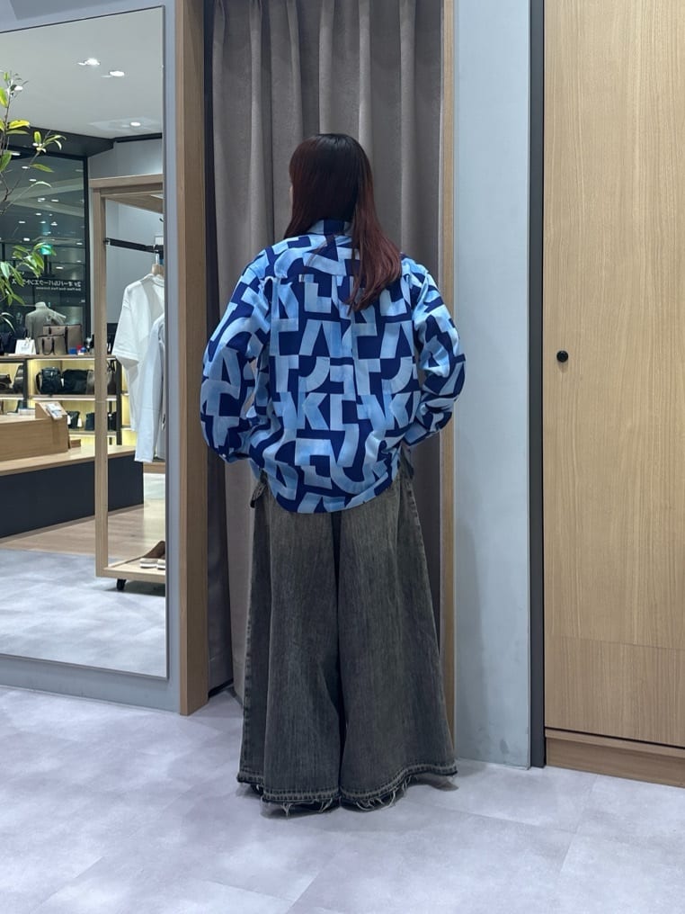 よぴさんの「TAKEO KIKUCHI｜【抗菌防臭／5サイズ展開】ハイゲージポンチ Tシャツ」を使ったコーディネート