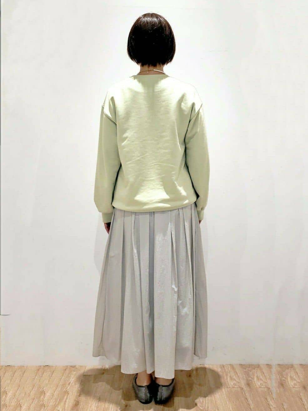 SHIMAKOさんの「OPAQUE.CLIP｜◆シアーヴィンテージイージーフレアスカート【洗濯機洗い可】」を使ったコーディネート