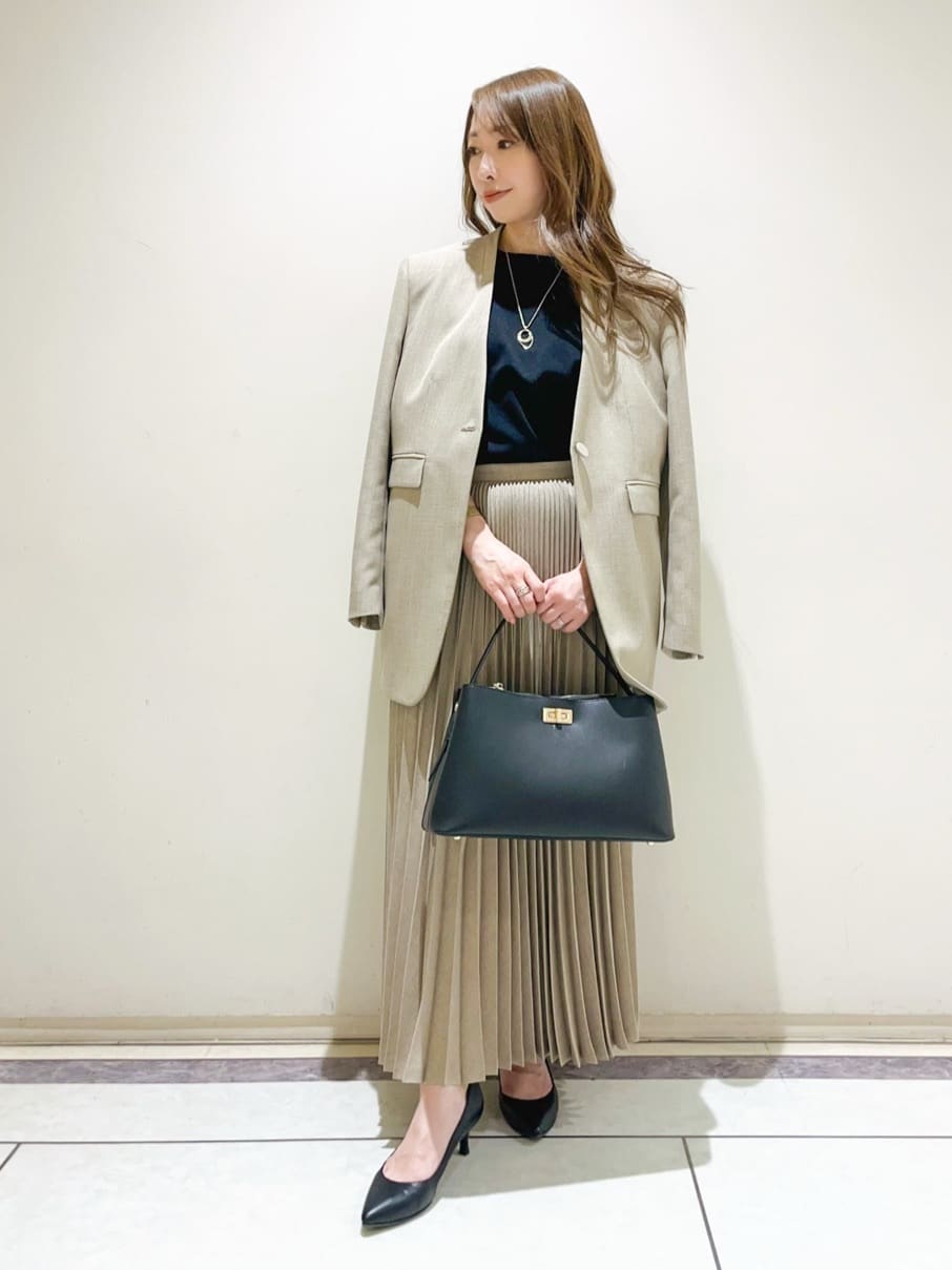 sattoさんの「UNTITLED｜【日本製・本革】Comfit Dresser Pumps（コンフィットドレッサーパンプス）」を使ったコーディネート