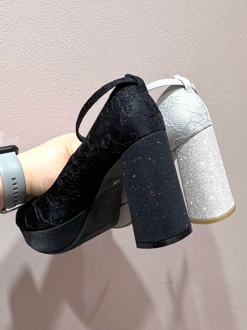 yumiさんの「ESPERANZA｜チャンキーヒール厚底パンプス」を使ったコーディネート
