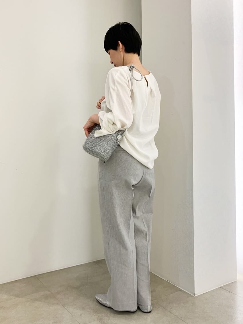 KUROさんの「grove｜◆【毎日着たい】麻調メッシュ袖コンシャスブラウス」を使ったコーディネート