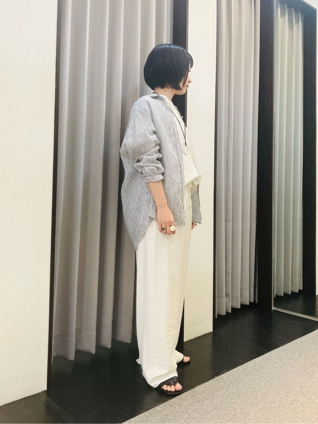 AYAさんの「INDIVI｜【洗える／UVケア／SETUP可能】ドロストワイドパンツ」を使ったコーディネート